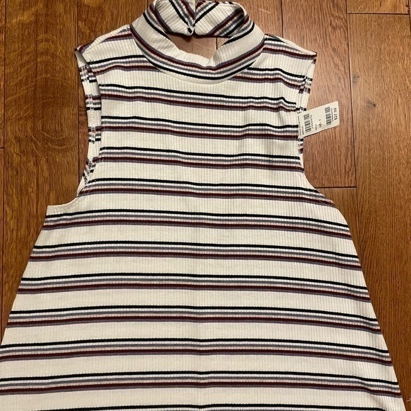NWT Tilly’s Dress size small - Picture 4 of 5